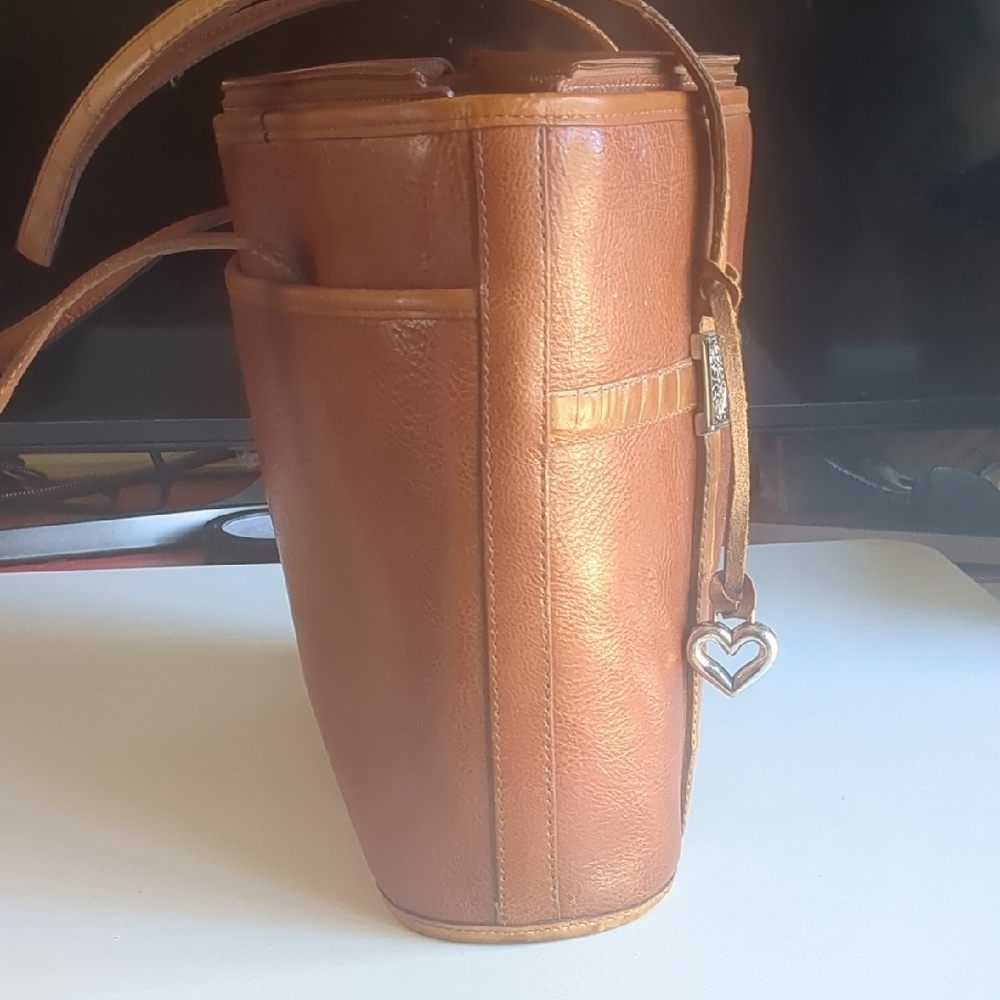 Brighton Tote Leather Bag - Picture 7 of 8